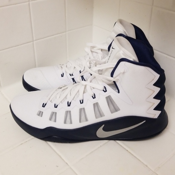 nike hyperdunk size 15